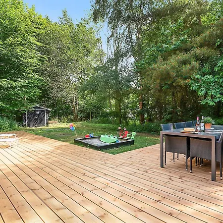 Awesome In With 3 Bedrooms, Internet And Sauna Ferienhaus *