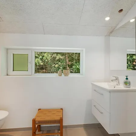 Awesome In With 3 Bedrooms, Internet And Sauna *