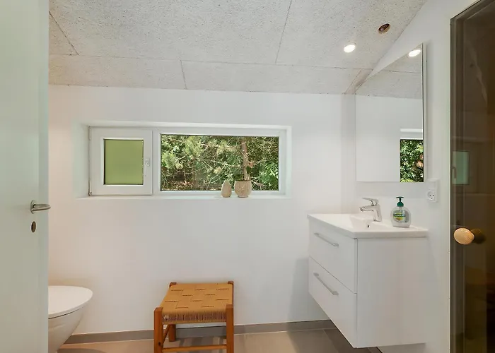 Awesome In With 3 Bedrooms, Internet And Sauna *