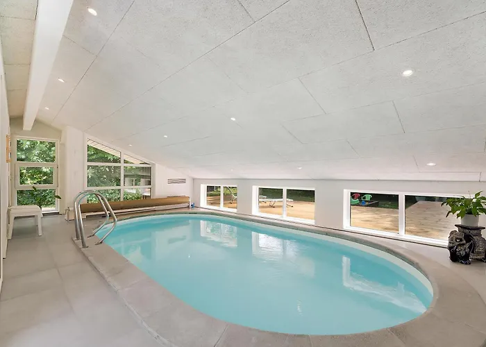 Awesome In With 3 Bedrooms, Internet And Sauna