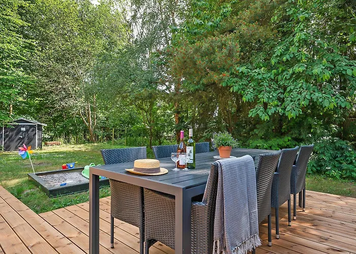 Feriehus Awesome In With 3 Bedrooms, Internet And Sauna
