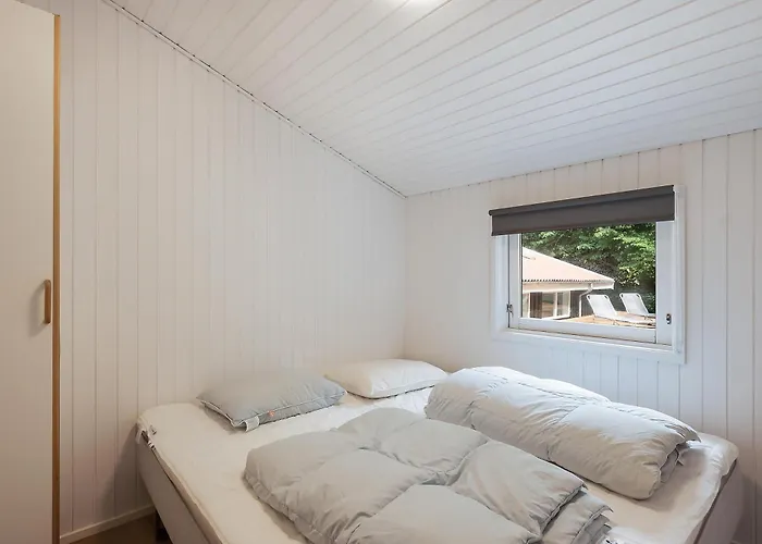 Awesome In With 3 Bedrooms, Internet And Sauna *